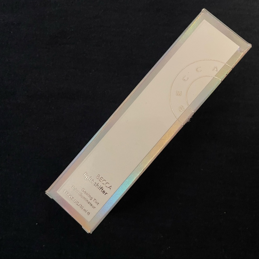 Becca Light Shifter Dewing Tint